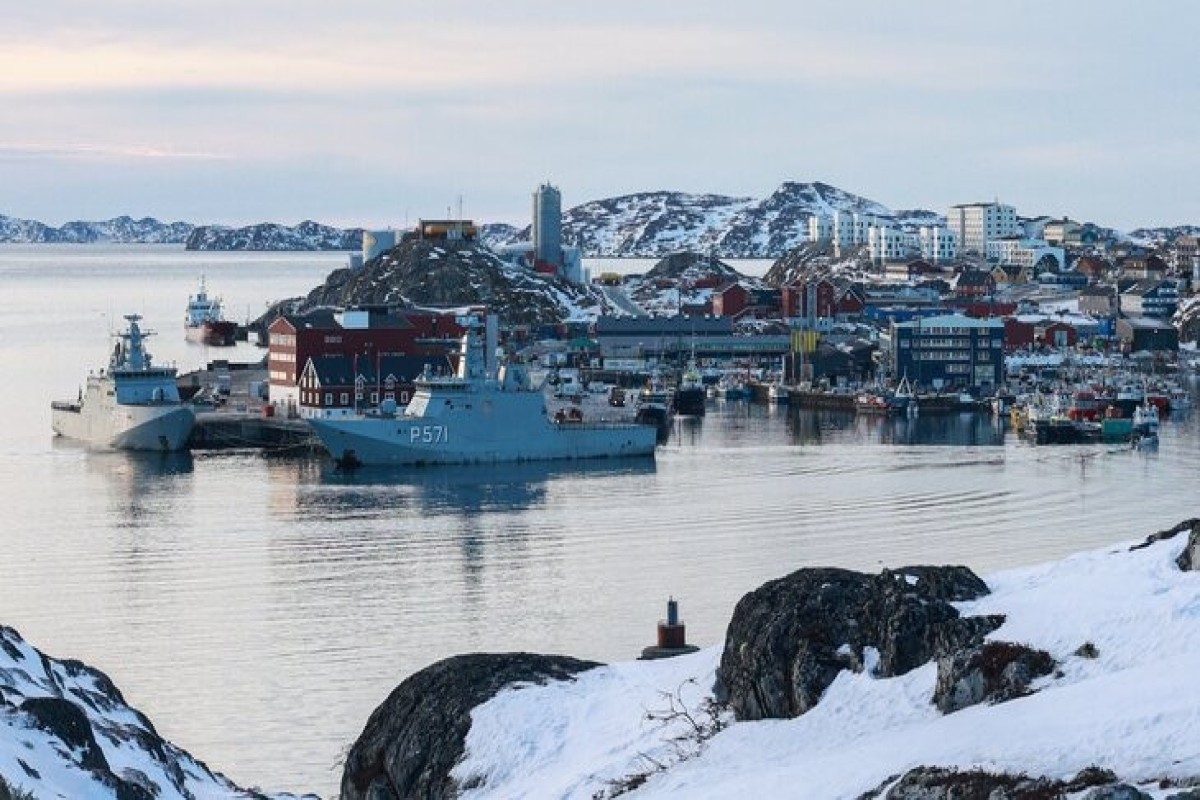 Дания направила в Гренландию арендованное советское судно