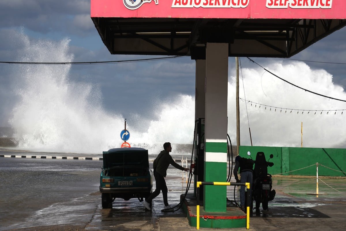 FT: Запасов нефти на Кубе хватит лишь на 15–20 дней