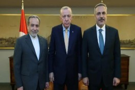 Эрдоган принял главу МИД Ирана Аббаса Арагчи в Стамбуле