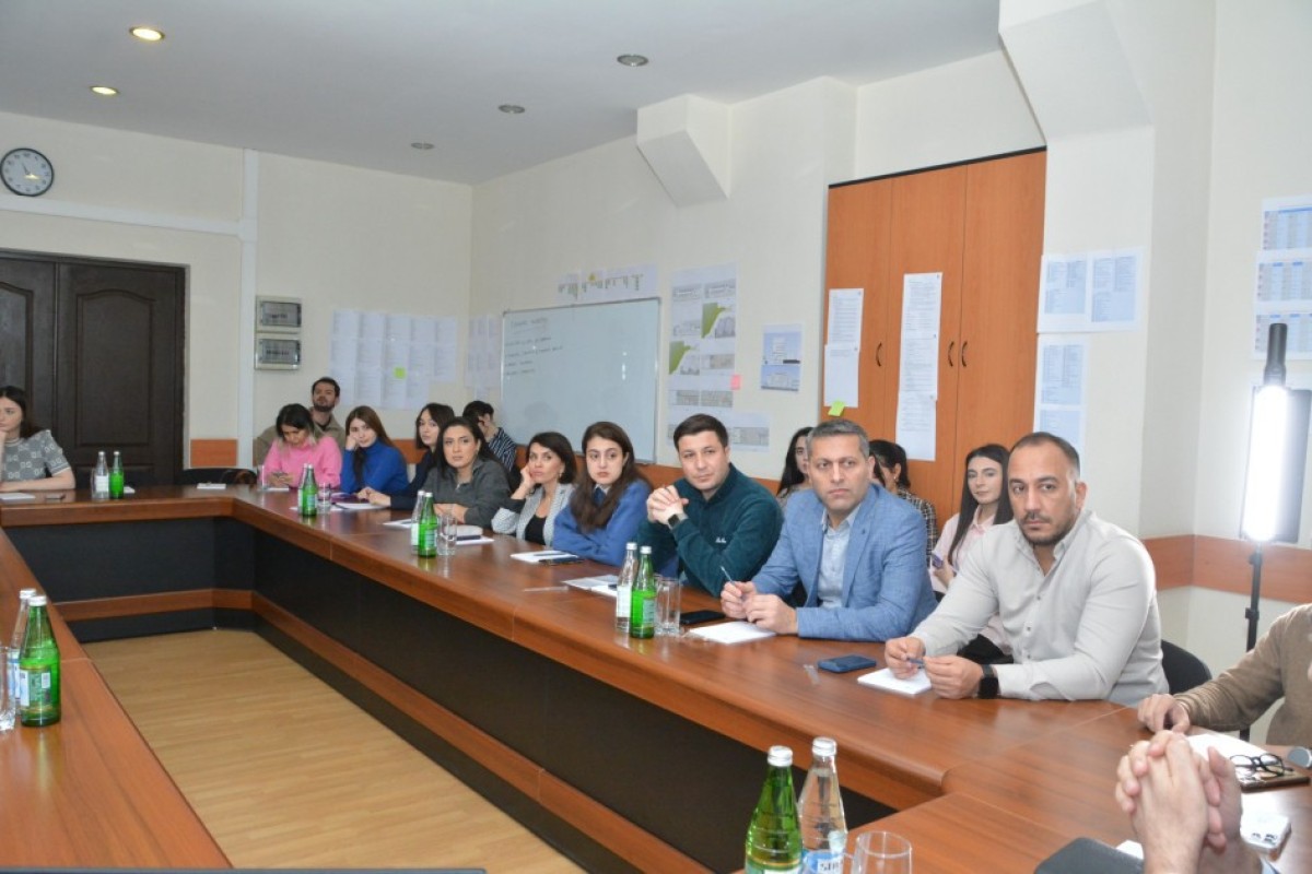 В Академии Телерадио состоялся еще один тренинг на тему «Азербайджанский язык в СМИ»-ФОТО 