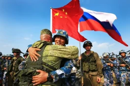Reuters: Россия тайно обучает военных на базах армии Китая