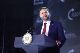 Вэнс не исключил возможности возобновления США военных операций против Ирана