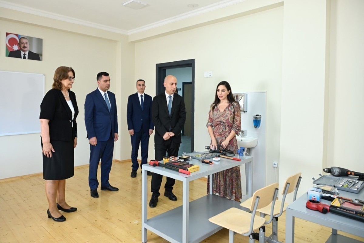 В Евлахе открылась новая школа с участием Лейлы Алиевой-ФОТО 