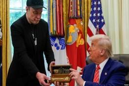 президент США Дональд Трамп, Илон Маск