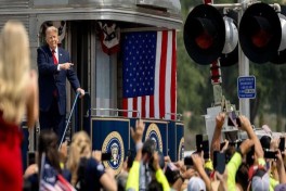 Трамп призвал граждан выбирать между Марксом и Америкой