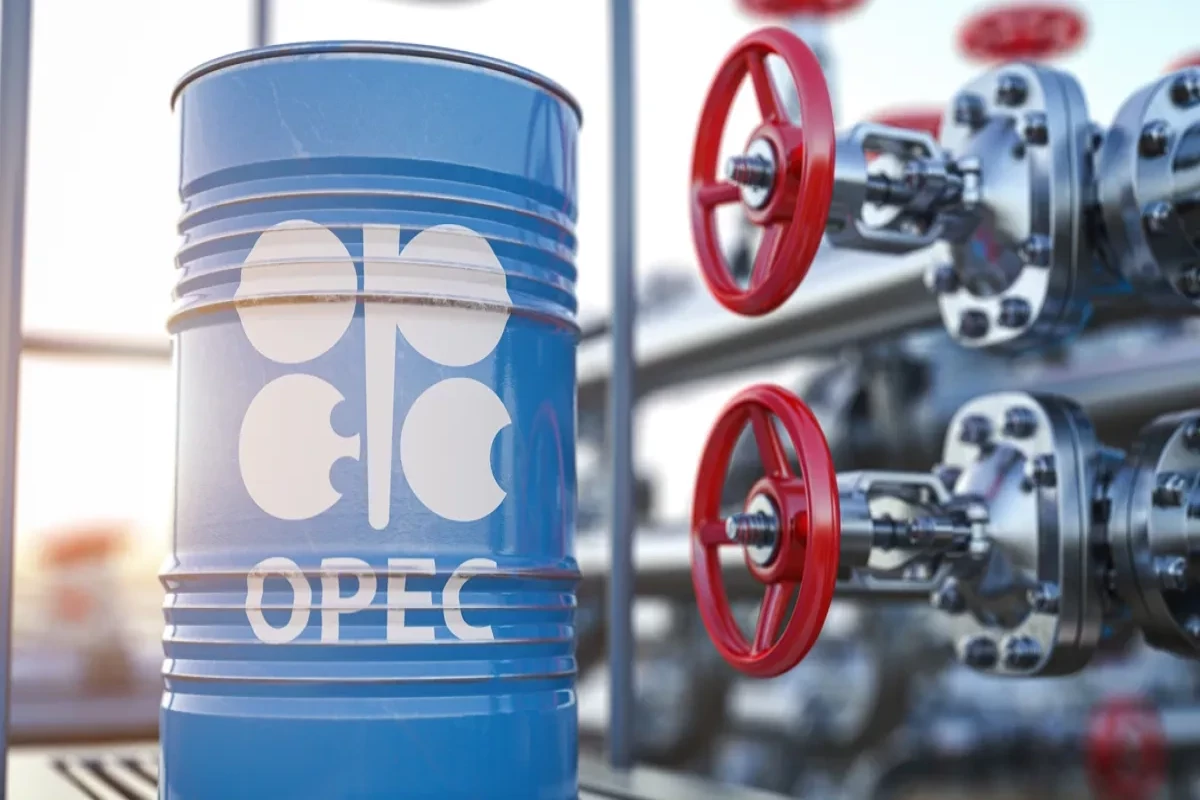 Страны ОПЕК+ повысят потолок добычи нефти в августе на 188 тыс. баррелей в сутки