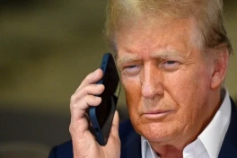 Ушаков: Трамп связал развитие связей РФ и США с окончанием конфликта в Украине