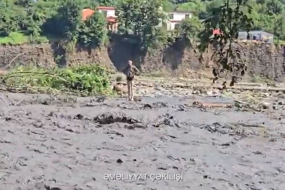 МЧС спасло сотрудника Загатальского заповедника из зоны паводка-ВИДЕО 