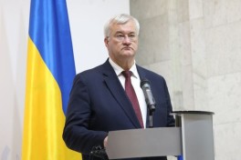 Сибига: Украина больше не нуждается в разрешениях на удары по России