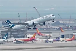 Власти Гонконга потребовали отчет после перехвата самолета Cathay Pacific истребителями НАТО