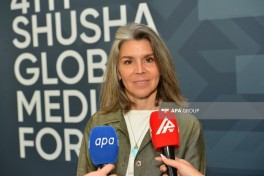 Журналистка из Уругвая: Ильхам Алиев совершенно свободно ответил на десятки вопросов 