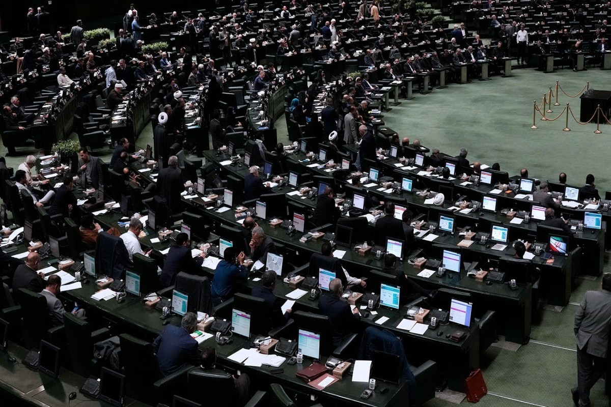 В парламенте Ирана потребовали аннулировать договоренности с США