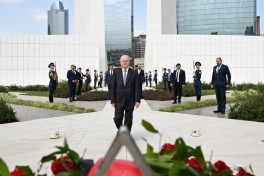 Премьер-министр Палестины посетил Парк Победы в Баку