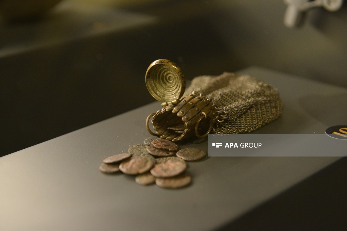 В Баку открыли Музей нумизматики с уникальной коллекцией исторических монет