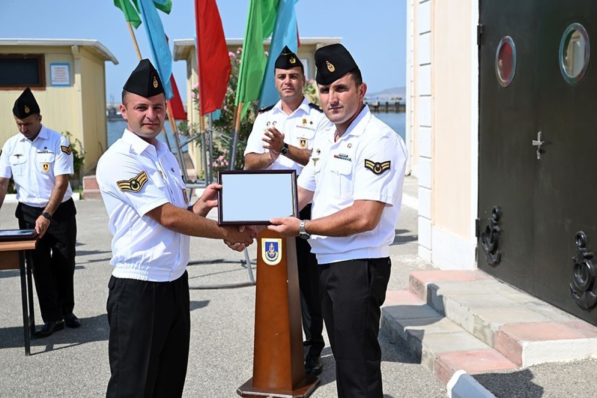Военные водолазы завершили базовую подготовку в ВМС Азербайджана-ФОТО 