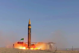 СМИ: Иран запустил баллистическую ракету по базе США в Саудовской Аравии