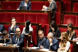 Во Франции отстранили чиновников после положительных тестов на наркотики
