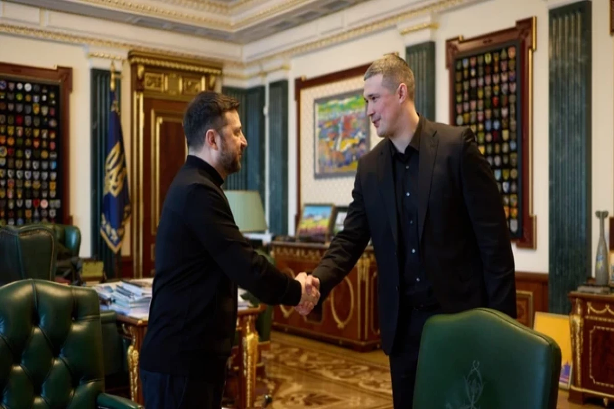 СМИ: Зеленский отказался от идеи смены министра обороны Украины