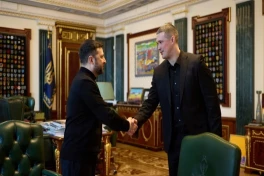 СМИ: Зеленский отказался от идеи смены министра обороны Украины