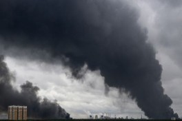FT: Украина вывела из строя почти половину НПЗ России