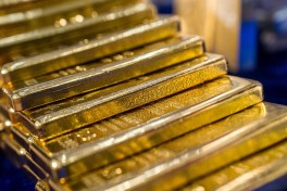 Мировые центробанки купили рекордные 289 тонн золота