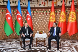 Состоялась встреча президентов Азербайджана  и Кыргызстана «один на один»-ФОТО 