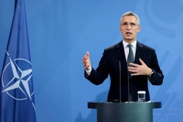 Столтенберг заявил об отсутствии гарантий сохранения НАТО в будущем