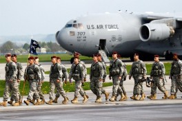 Польша предложила США создать постоянную военную базу