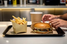McDonald’s обновит меню, рестораны и систему обслуживания
