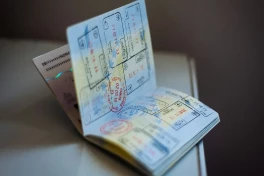 Politico: 11 европейских стран требуют ужесточить въезд для российских туристов