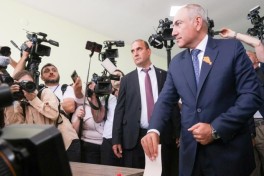 Партийный экзитпол: партия Пашиняна получает 56,7% голосов на выборах