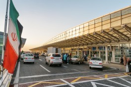 Тегеран приостановил работу аэропортов по всей стране