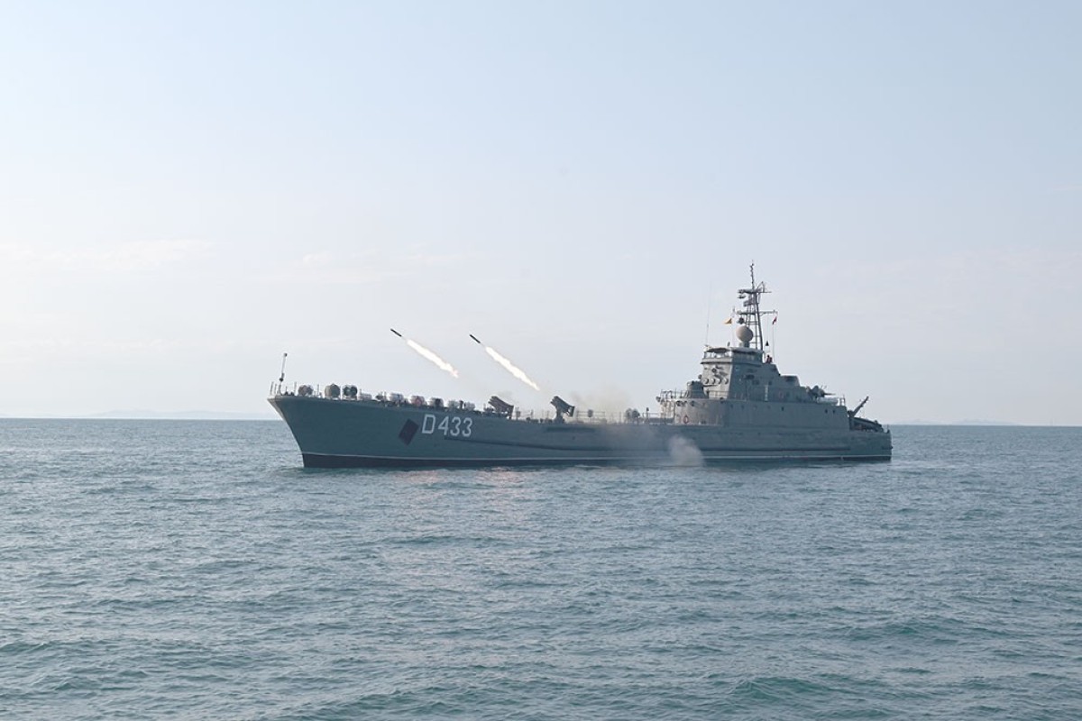 ВМС Азербайджана провели тактические учения в Каспийском море-ФОТО 