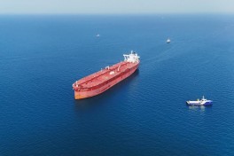 Иран потерял 540 млрд долларов нефтяных доходов из-за санкций