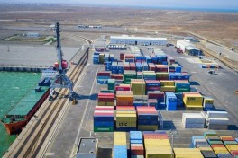Перевалка сухих грузов в Бакинском порту выросла на 77%