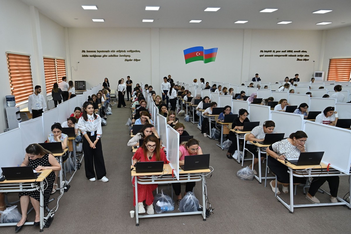 Более 23 тысяч учителей пройдут сертификацию в этом году