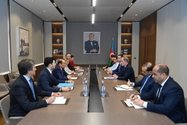 Байрамов принял делегацию Тюркского инвестиционного фонда