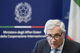Глава МИД Италии отменил визит в США после слов Трампа о Мелони