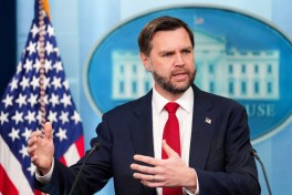 Вэнс заявил о большом прогрессе на переговорах в Швейцарии