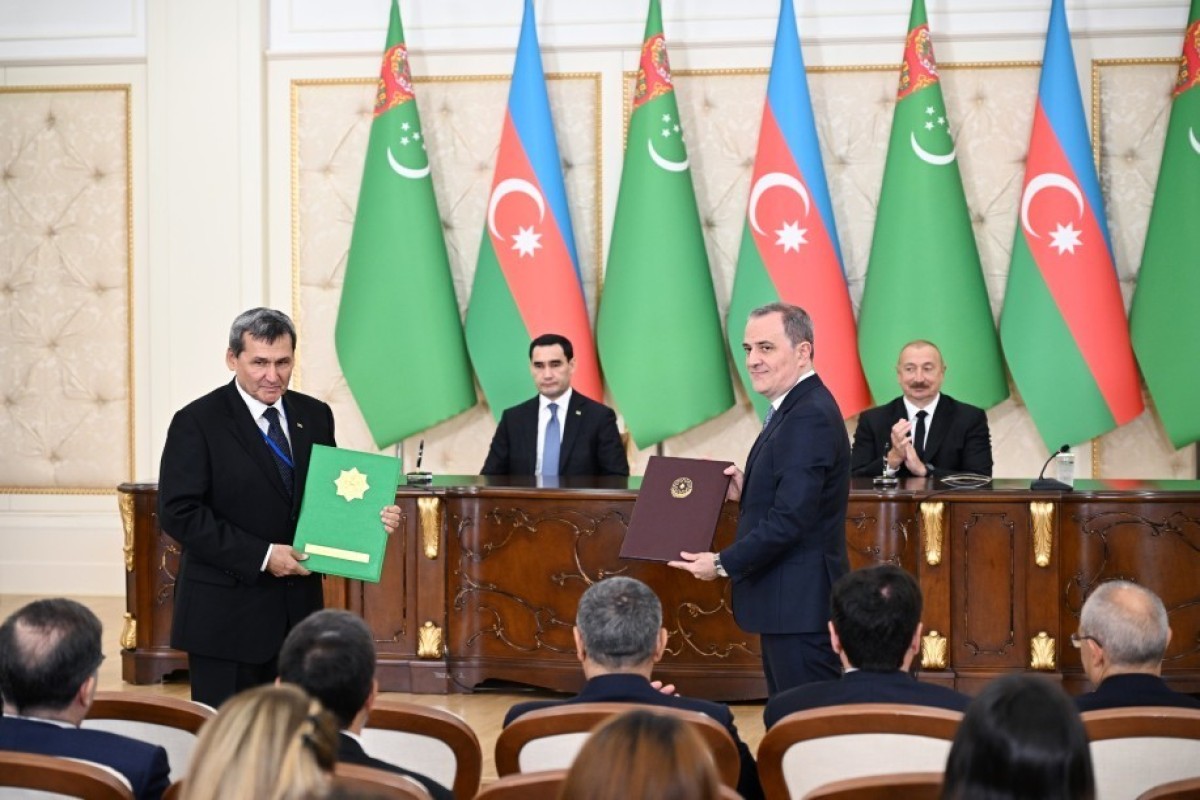 Азербайджан и Туркменистан обменялись подписанными документами-ФОТО -ОБНОВЛЕНО 