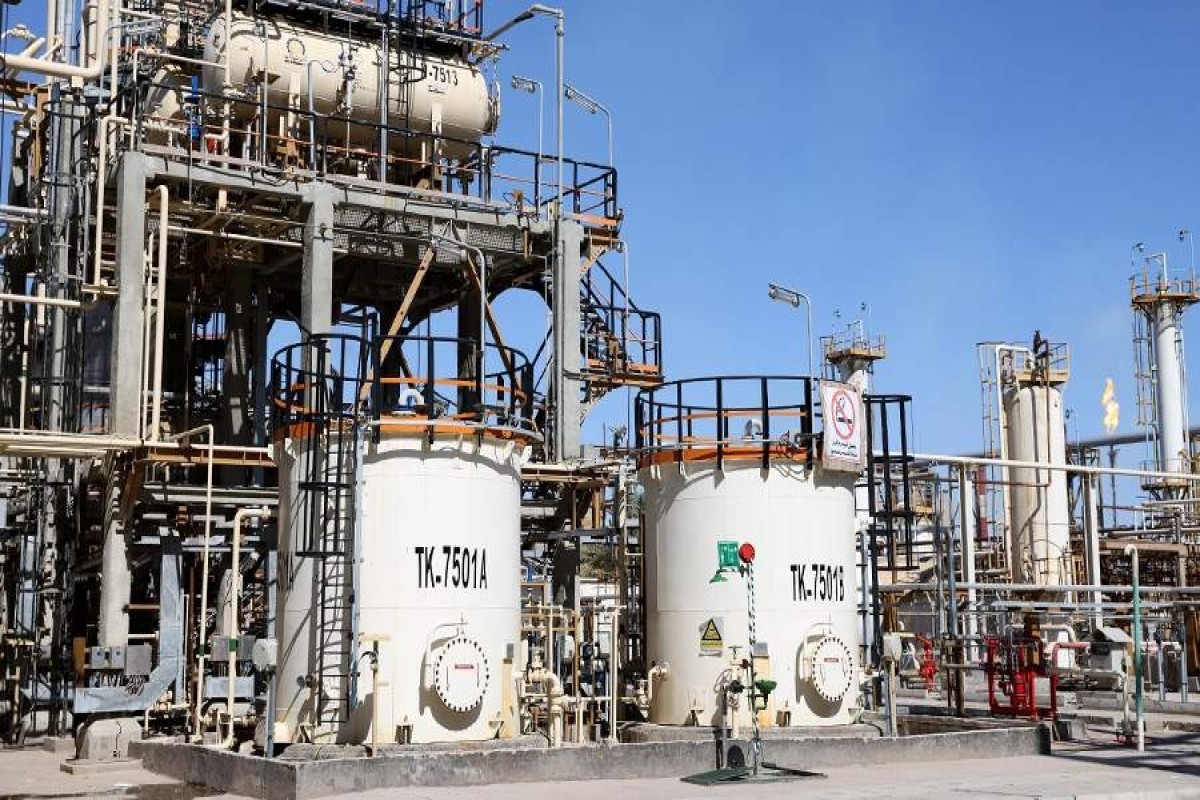 США выдали временную лицензию на операции с иранской нефтью