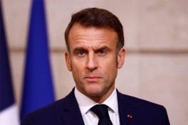 Макрон выступил против создания центров приема мигрантов в третьих странах