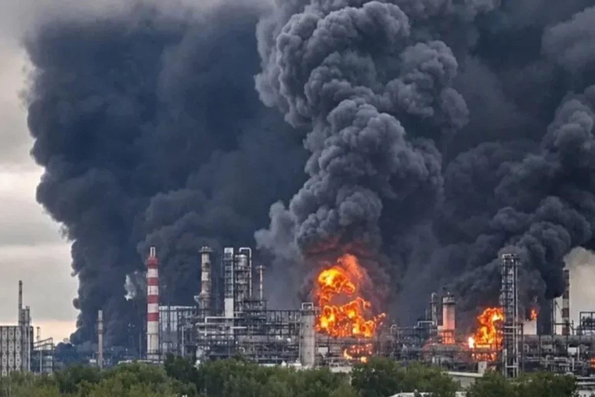 Один из крупнейших НПЗ России может не заработать до конца года