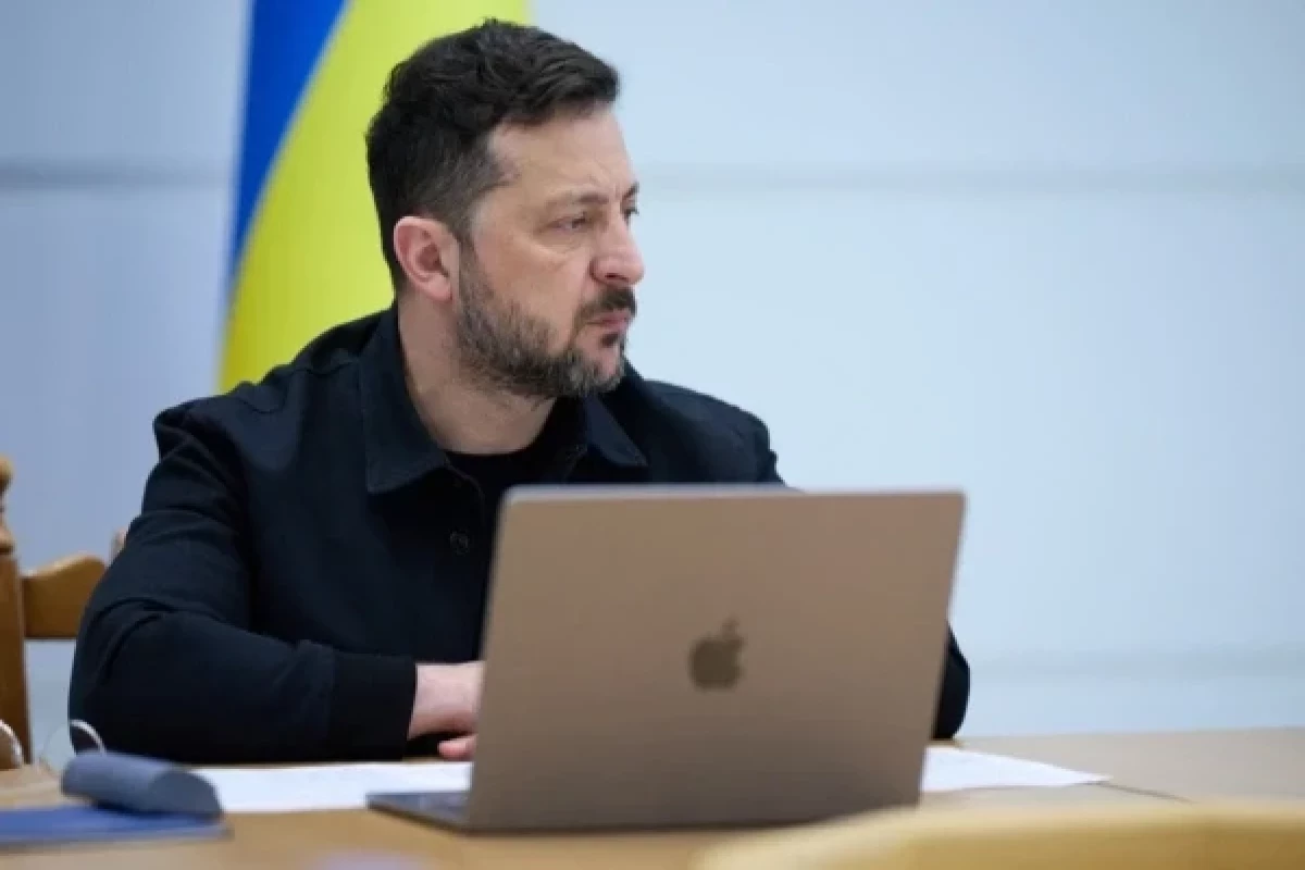 Зеленский: Ретрансляторы в Беларуси, использовавшиеся для российских беспилотников, прекратили работу после ультиматума, адресованного Лукашенко