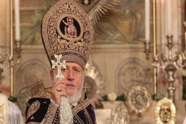 Гарегин II готов отправиться в тюрьму, только не в отставку