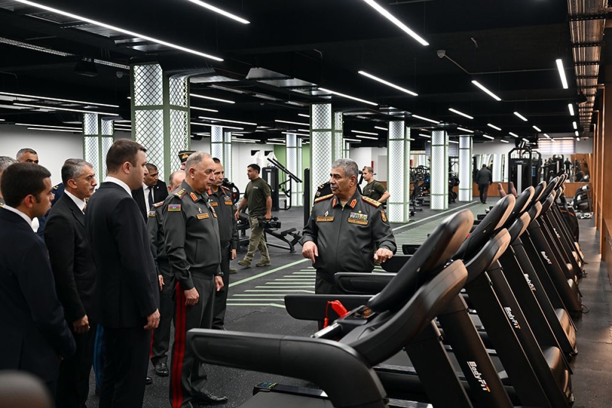 Военным Азербайджана передали новые автомобили скорой помощи с современным оборудованием-ФОТО 