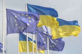 ЕС будет платить €3 млрд в год как проценты по кредиту в €90 млрд для Киева