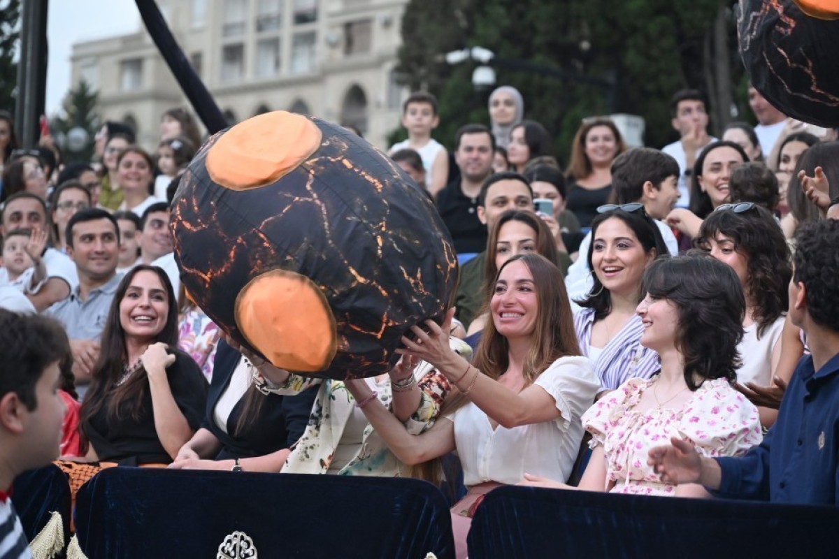 Лейла Алиева и Арзу Алиева посетили летний фестиваль CandyFest-ФОТО 