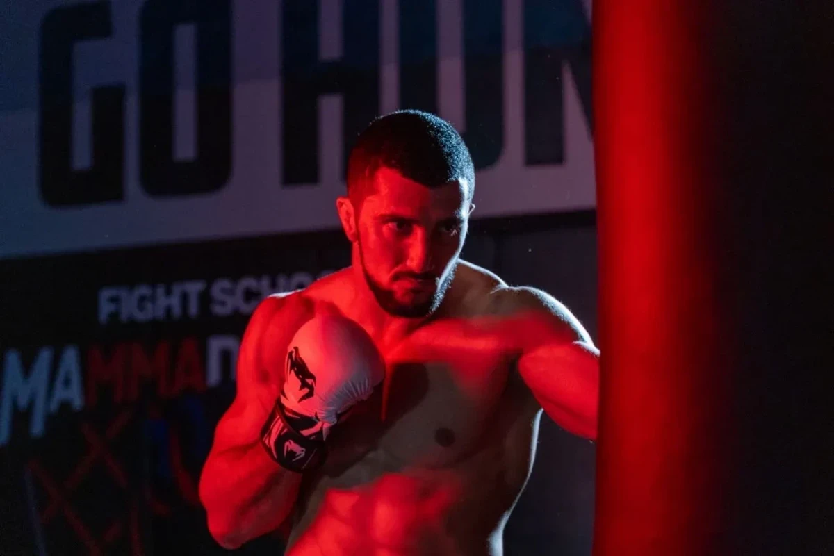 UFC: Фарман Гасанов победил соперника из США