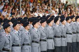 В Германии могут ввести обязательный призыв в армию